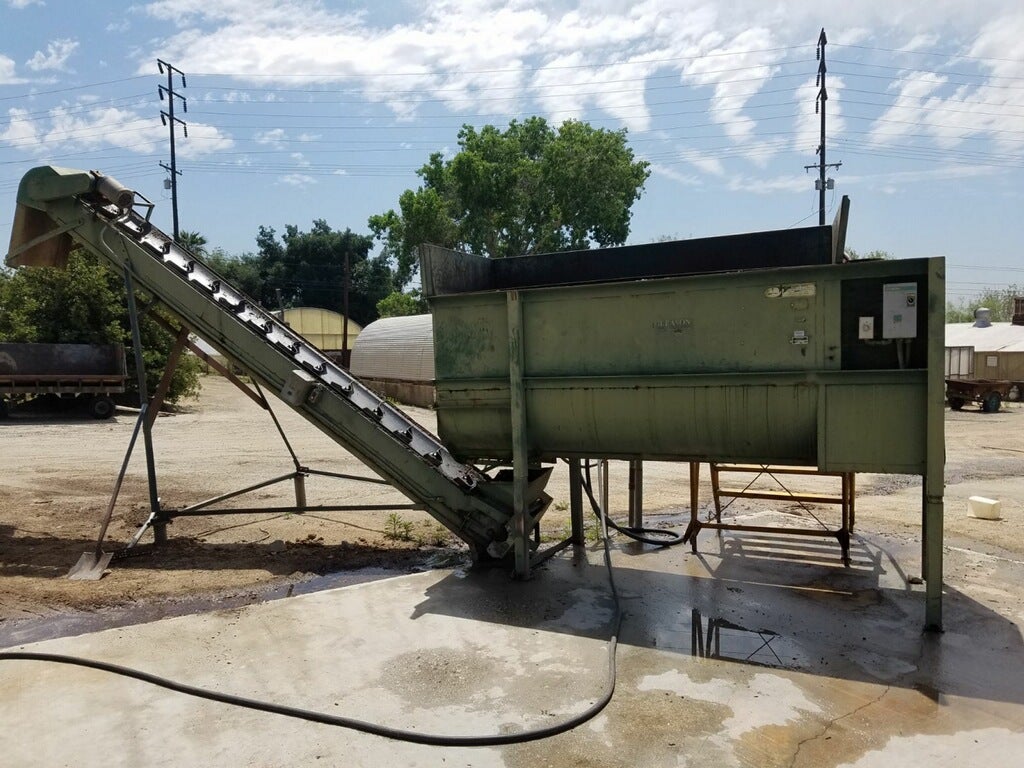 Soil mixing area soil mixing machine