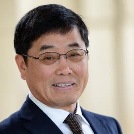 UC Riverside Anderson Dean Yunzeng Wang