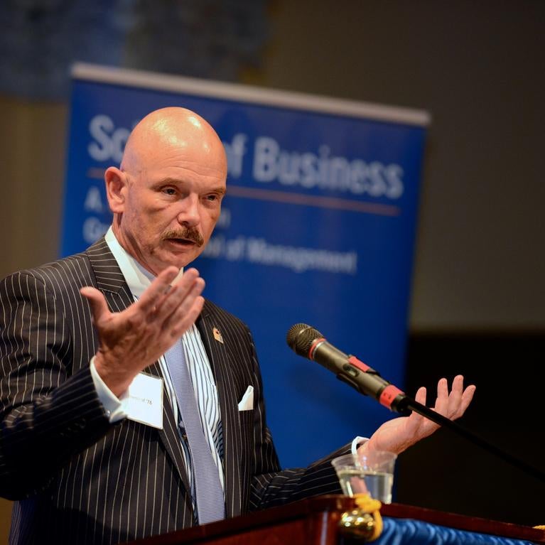 Timothy Greenleaf speaking at Executive Fellows Dinner 2017