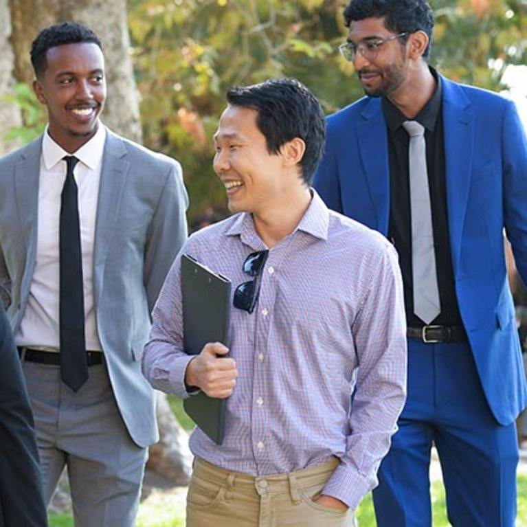 Dr. Ye Li with graduate students, UCR School of Business