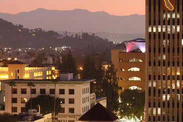 UCR School of Business - In the Right Location