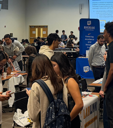 students at the R'STEM Find Your Research Match