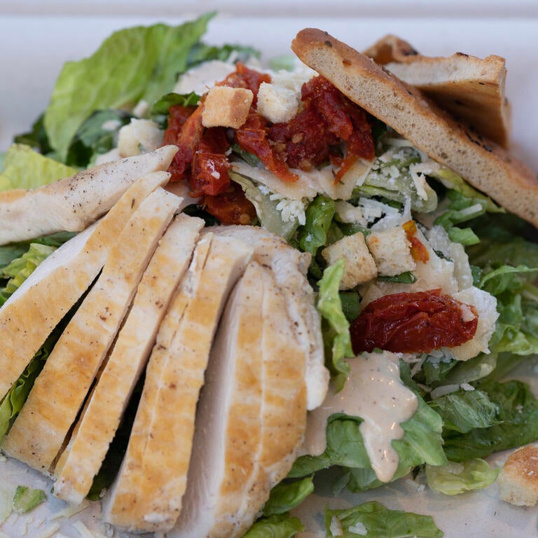 Salad with grilled chicken