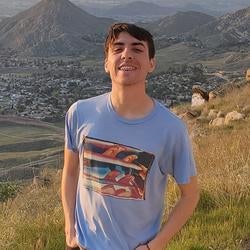 Alessandro De La Cruz