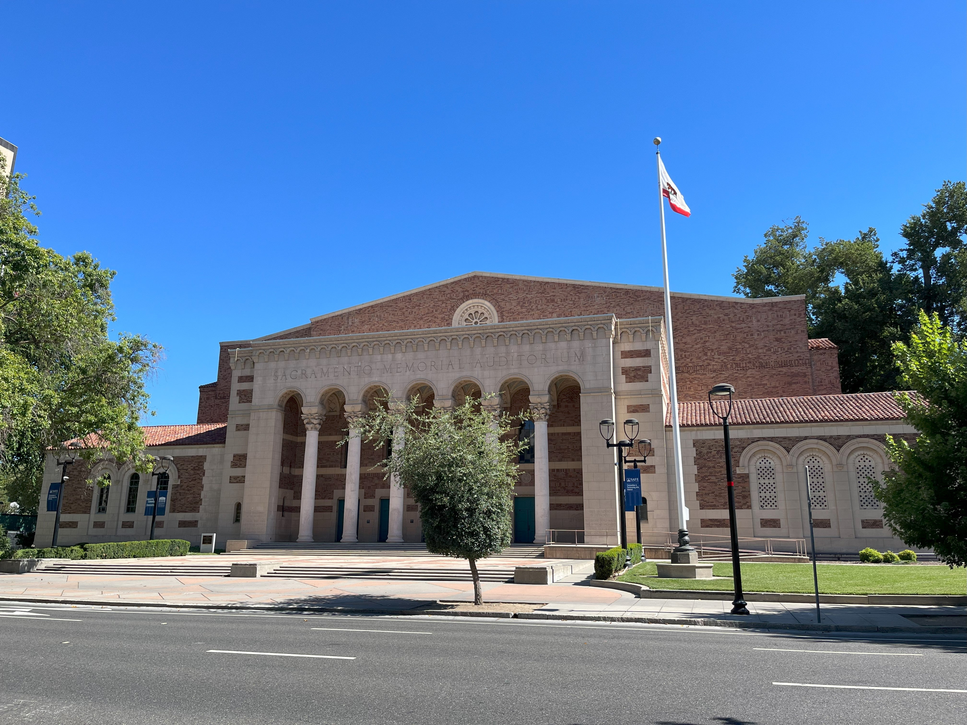 Sacramento Memorial Auditorium