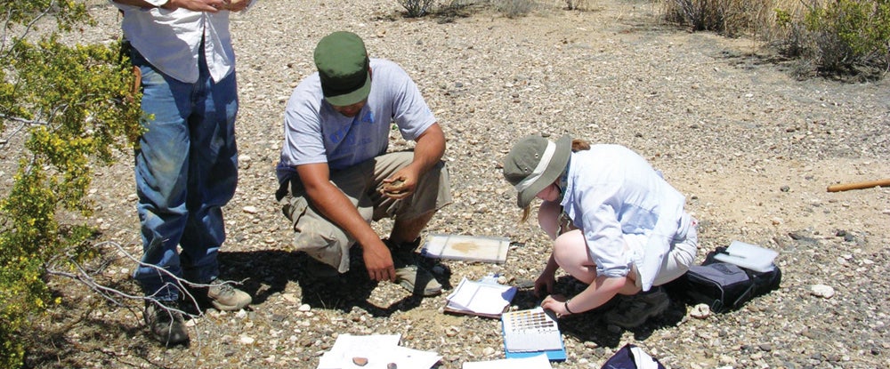 students in the desert (c) UCR/CNAS