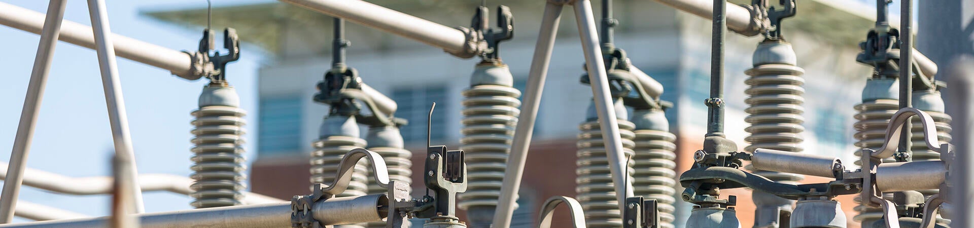 bus bars with insulators
