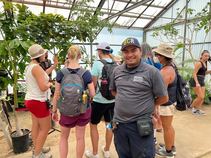 Viewing the corpse plant