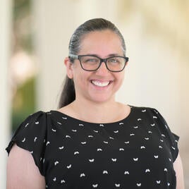 Mayra Jones Headshot