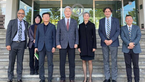 Jeju University with Provost