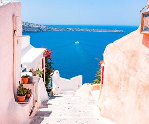 Photo of stairs leading to water in Santorini, Greece (c) Ryan Spencer unsplash