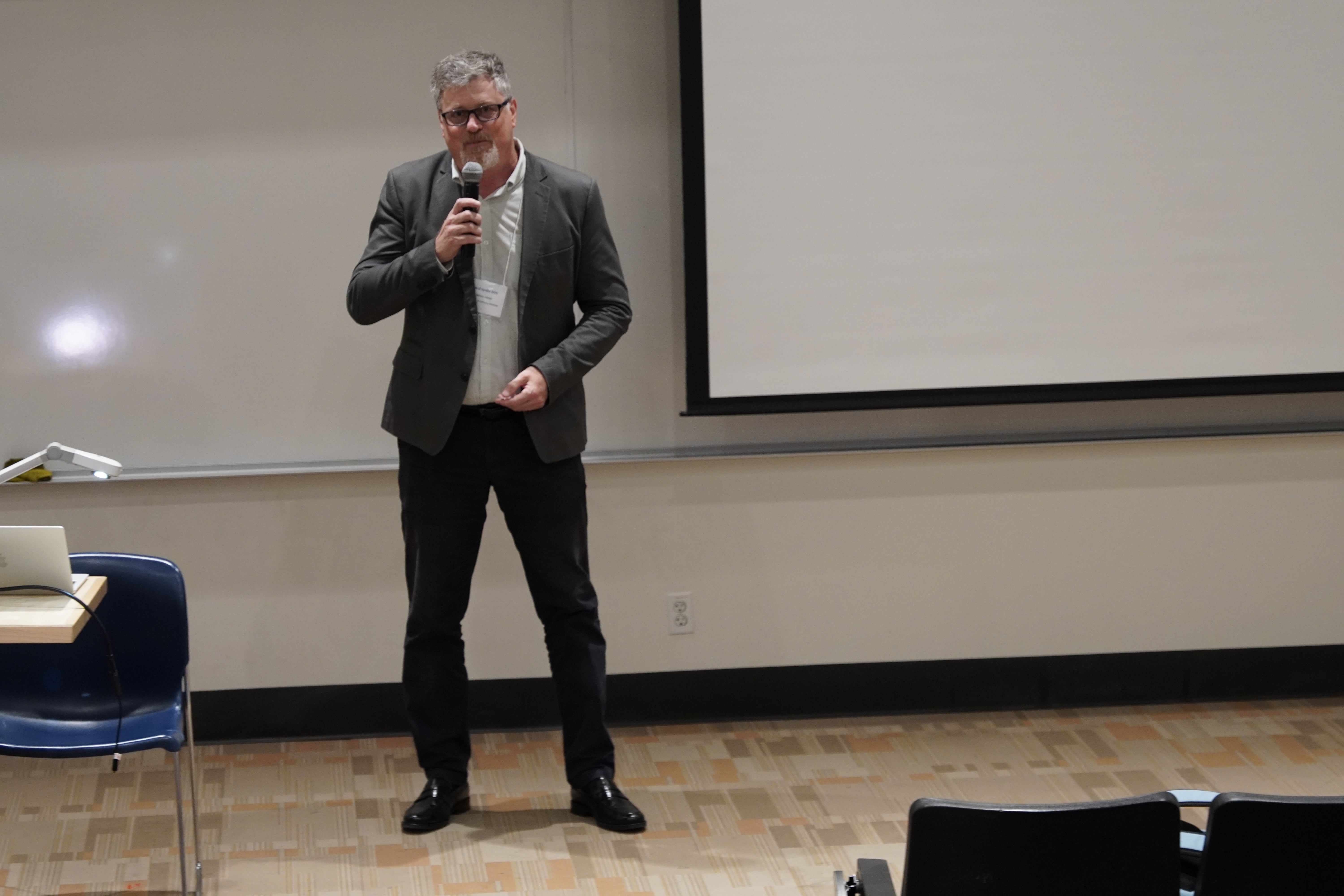 Divisional Dean Stefano Vidussi CNAS