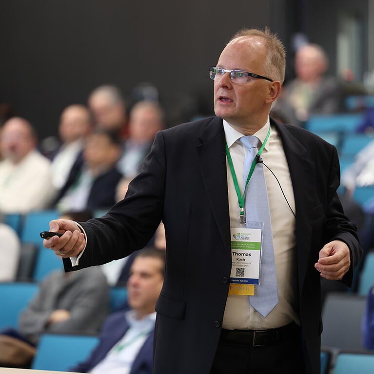 Thomas Koch Professor Karlsruhe Institute of Technology and CEO of Allianz Wasserstoff Motor