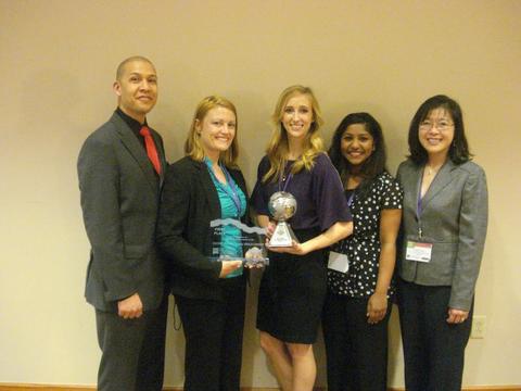 In left photo: Thomas Kwan, Sarah Bates, Elizabeth Horstman, Shanin Quazi and Kawai Tam (advisor), Not in photo: advisor Mark 