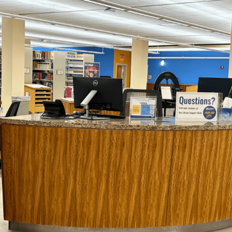 Image of Rivera Library Support Desk