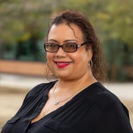 Headshot of Gloria Vera