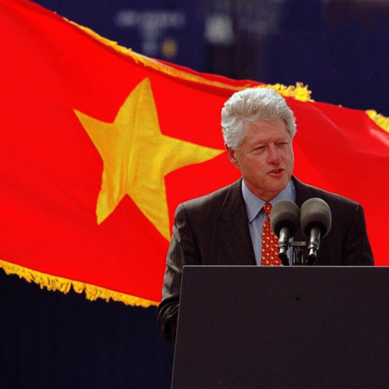 Bill Clinton visited Vietnam in 2000