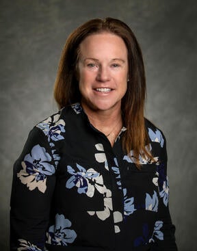 Jennifer Nuckles headshot