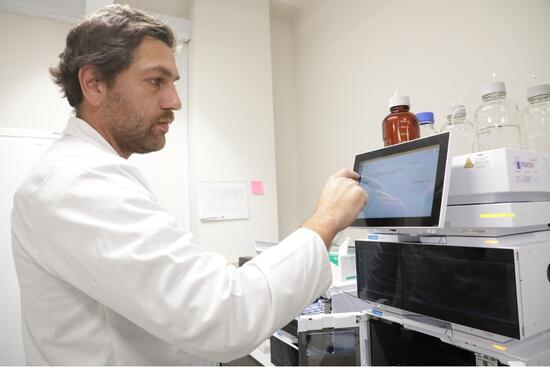 Jarmo Kalinski in the lab