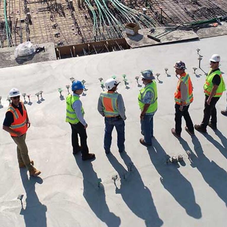 CA construction workers / unsplash.com