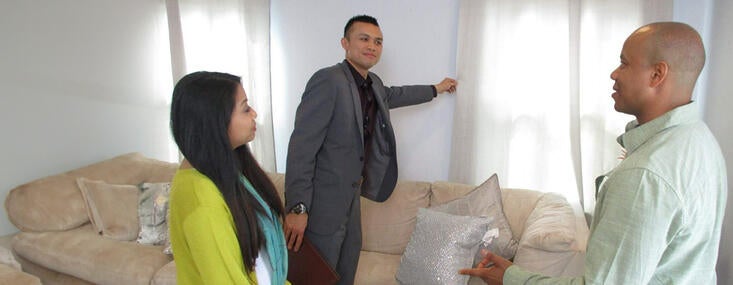 Michael Saldana ’09 in an episode of HGTV's "House Hunters"