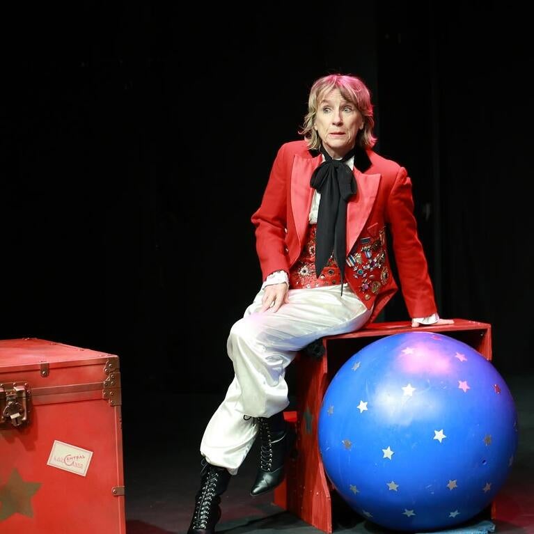 Ball and Trunk in Korea