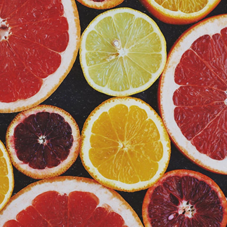 Sliced citrus (c) Lena Khrupina pexels