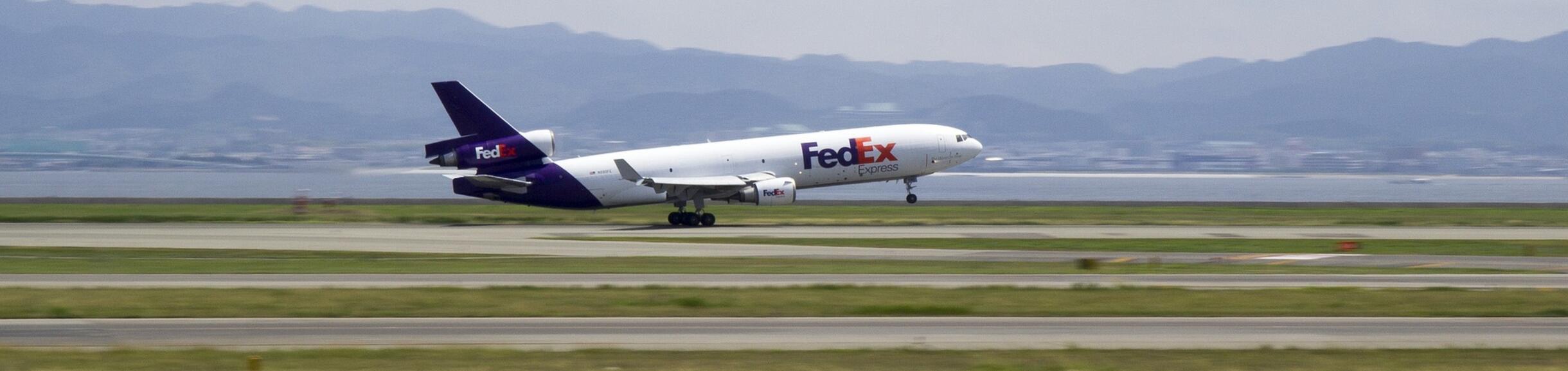 fedex-g5ca6cc8cb