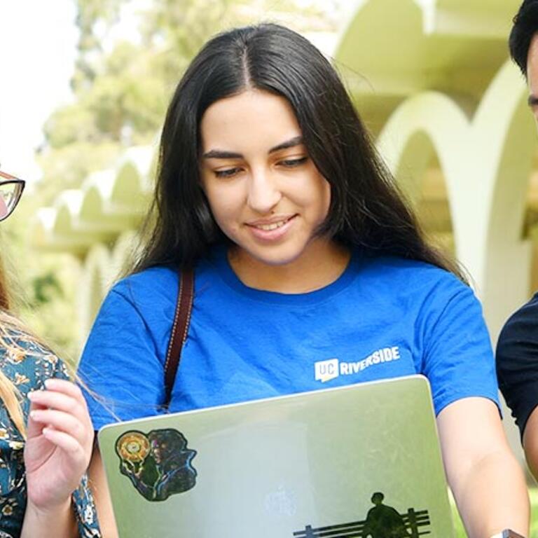 UCR students group study on Rivera Lawn.