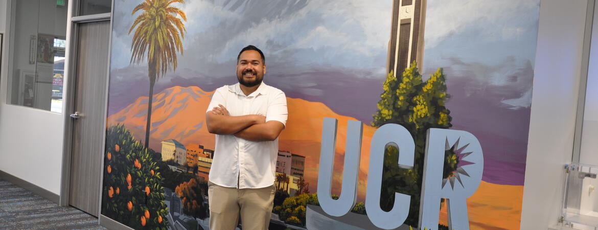 Muralist Juan Navarro