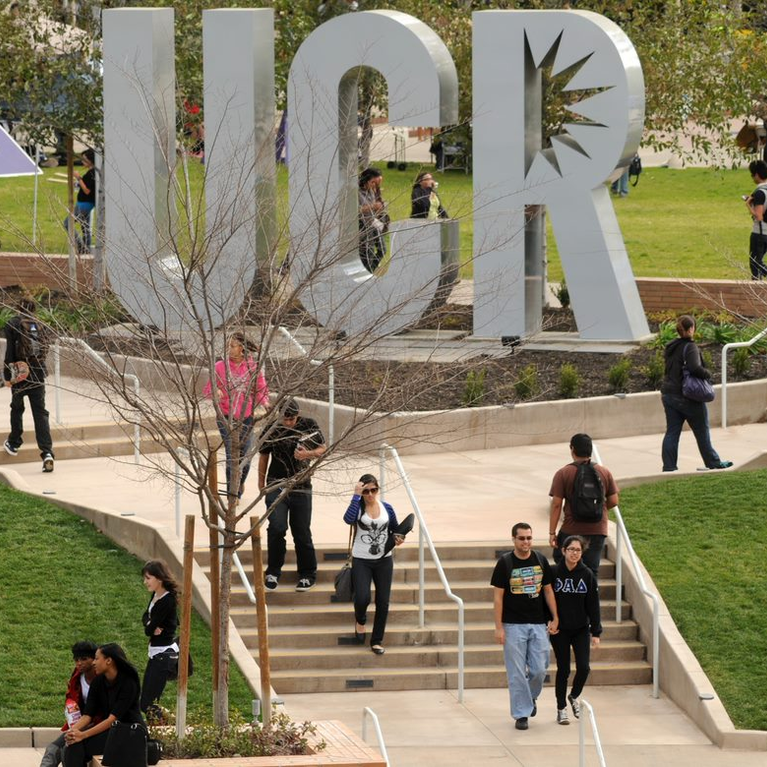 UCR sign on campus
