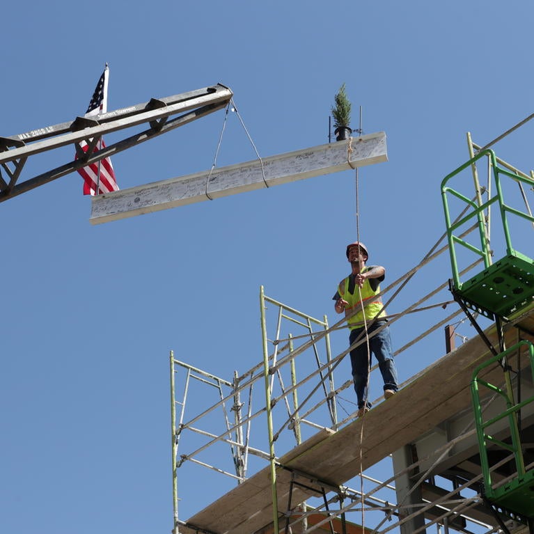 Dundee Glasgow topping out ceremony