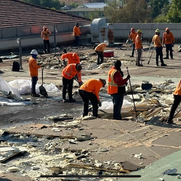roof demolition of Orbach