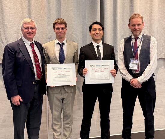 Miguel Arratia receives the Guido Altarelli Award