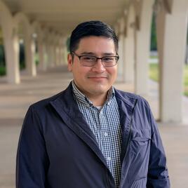 Image of Carlos Zamora