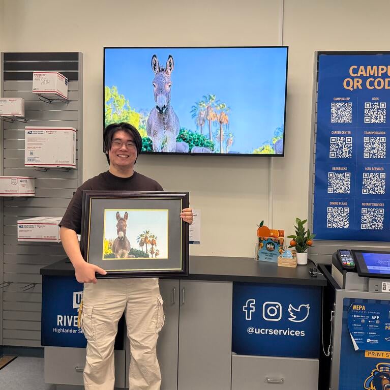 R'Card contest winner Dennis Cha