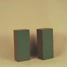 Sarah Conaway, “Forms [Green],” 2015 COURTESY OF THE ARTIST AND THE BOX, LOS ANGELES