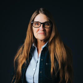 Allison Hedge Coke head shot