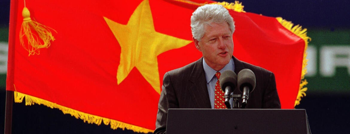 Bill Clinton visited Vietnam in 2000
