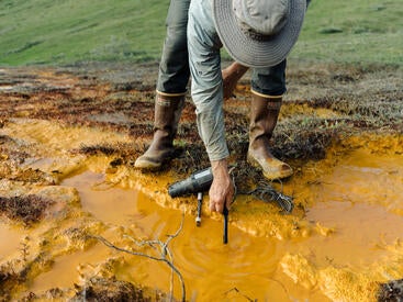 Examining murky Arctic waters
