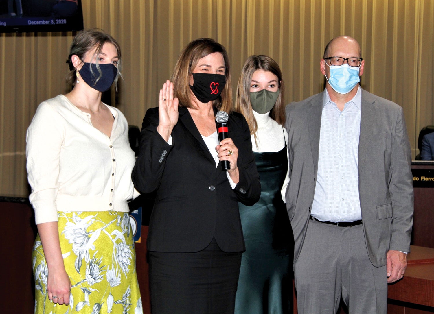 Patricia Lock Dawson becomes Riverside Mayor