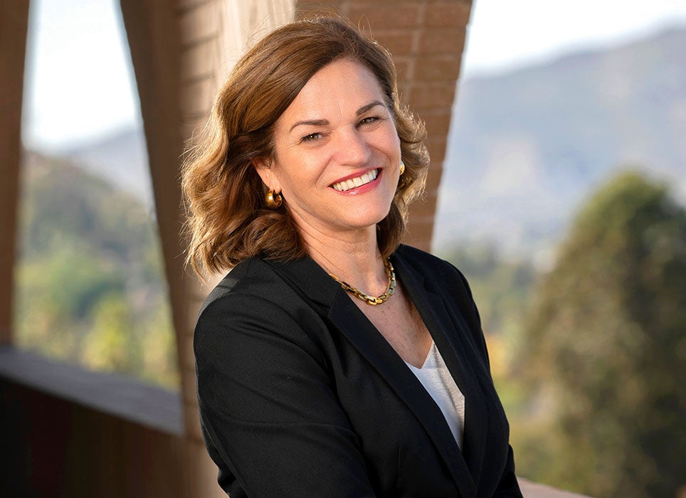 Patricia Lock Dawson becomes Riverside Mayor