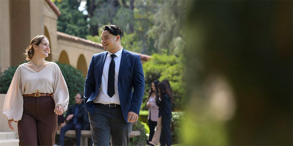 UCR School of Business Undergraduate Programs 2 students at Anderson Hall