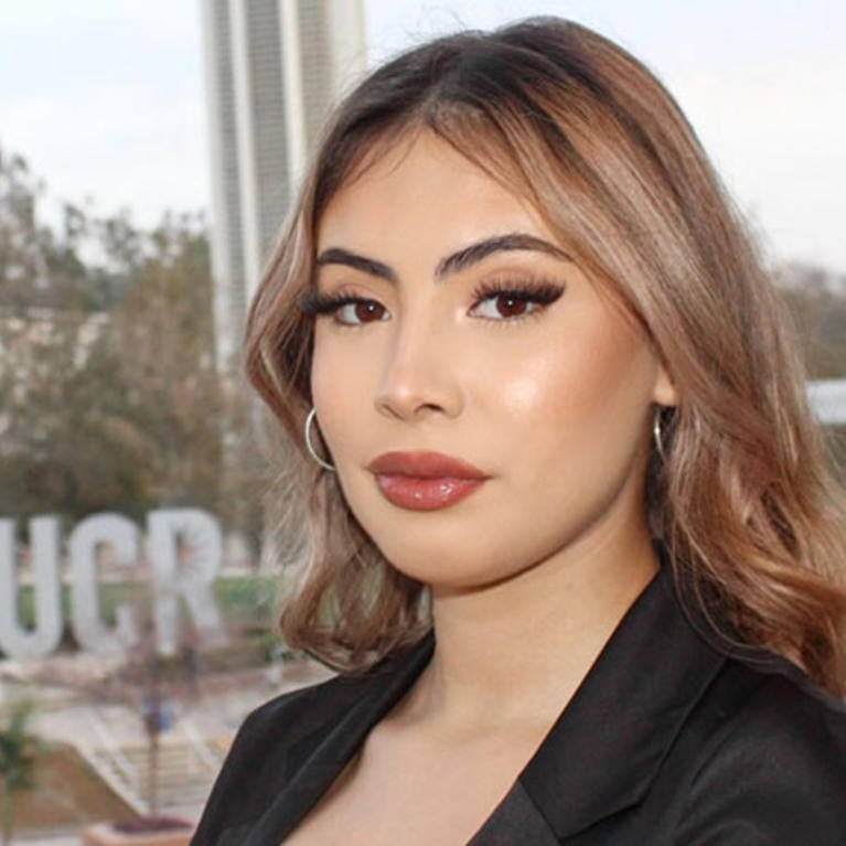 Angelina Chavez ’23