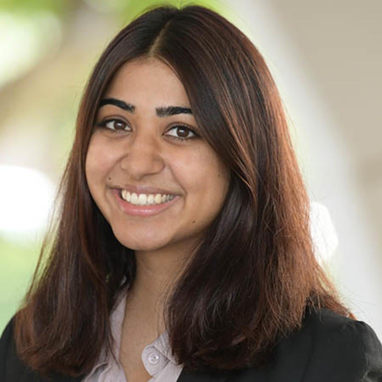 Anjali Kansara headshot