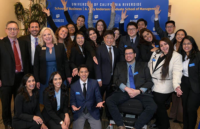 AGSM Student Ambassadors celebrate with the dean and executive fellows at the annual Fellows Installation Dinner