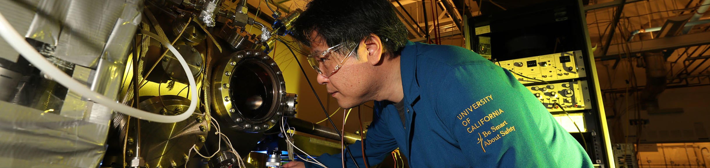 Instrumentation, Center for Catalysis (c) UCR / Stan Lim 2019
