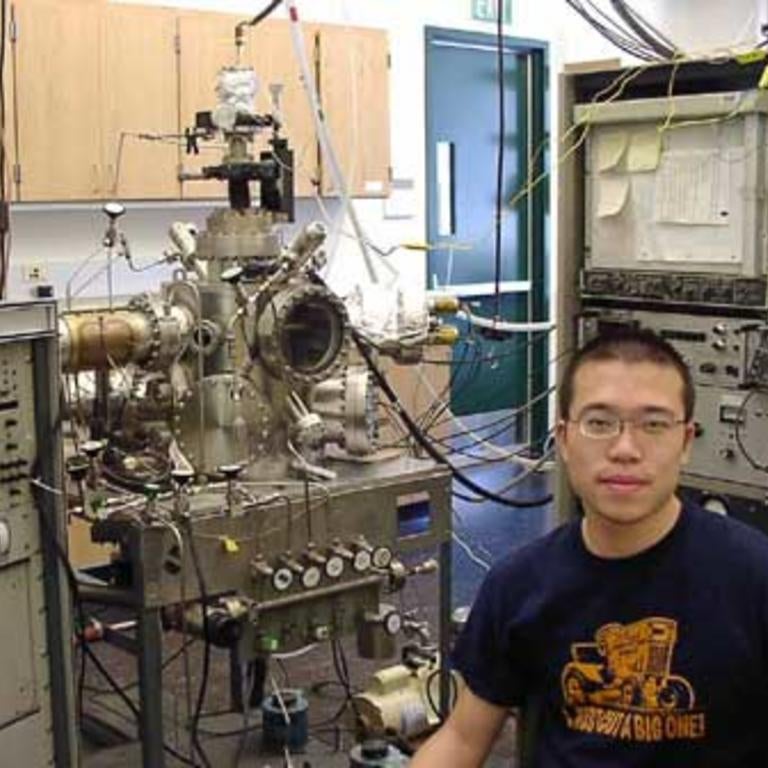 UHV Chamber #1 "Victor"