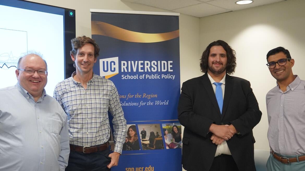 Group photo of Eric Edwards water seminar