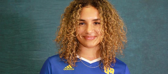 Highlander Highlight_Isabel Scarlet